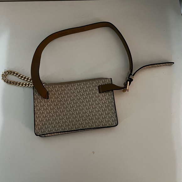 Michael Kors Signature Chain Belt Waist Bag Medium Cream 554131C - Picture 5 of 8